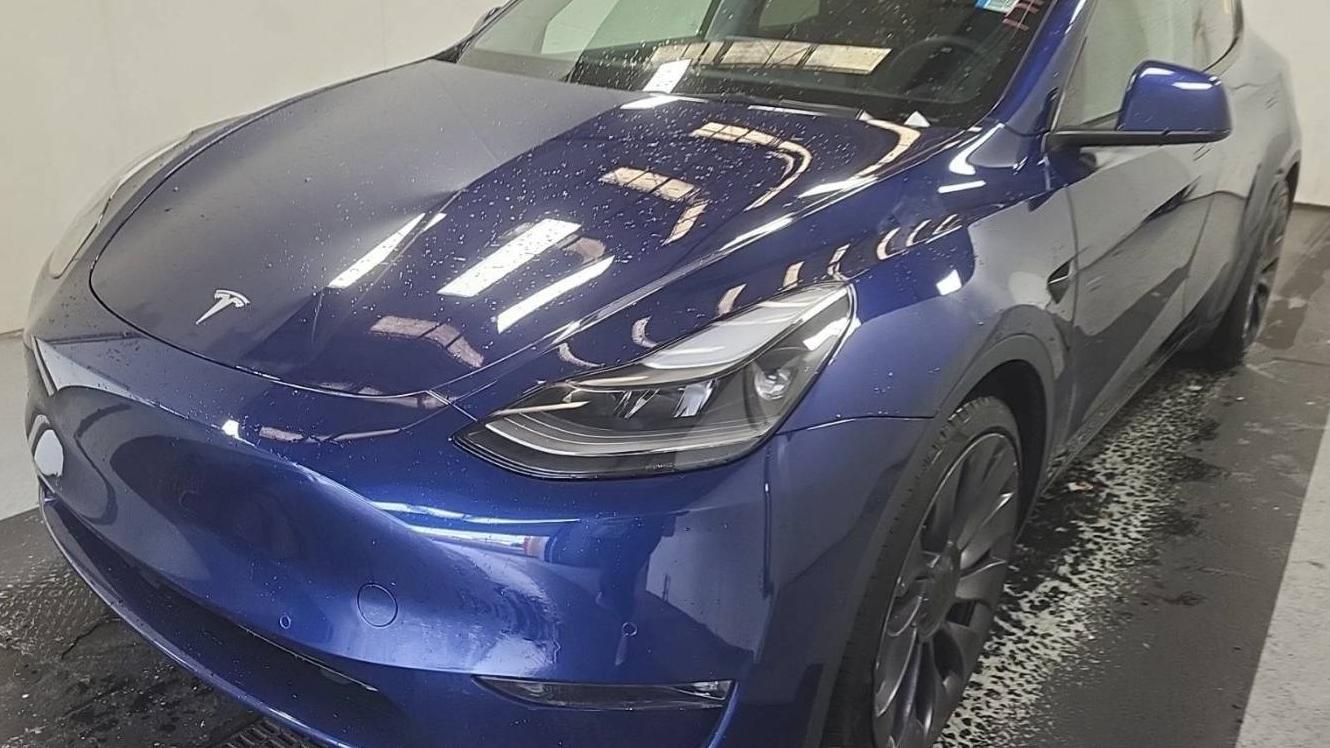 TESLA MODEL Y 2022 7SAYGDEF0NF308171 image